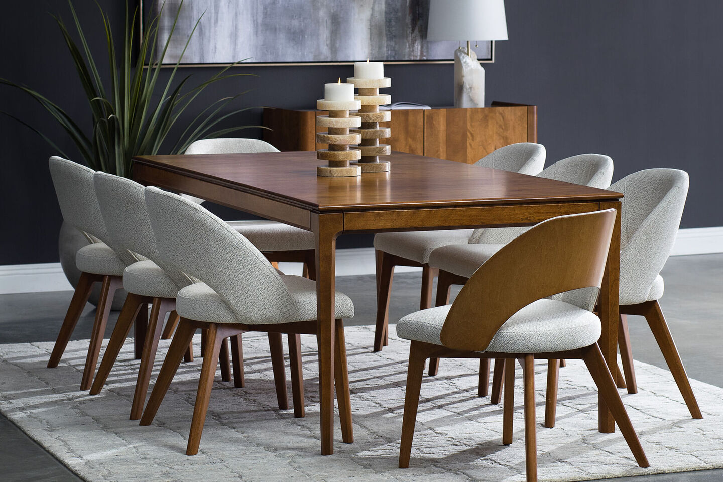Canadel Downtown in Modern Dining