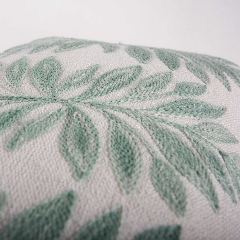 T22302 Pillow
