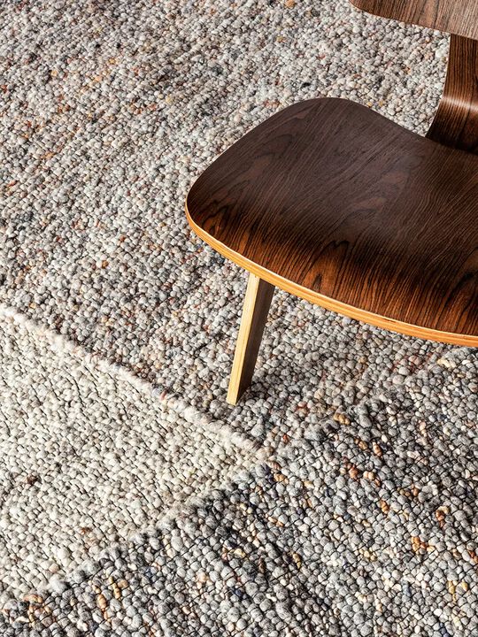 Quiet Time Hadren Gray 8' x 10' Rug