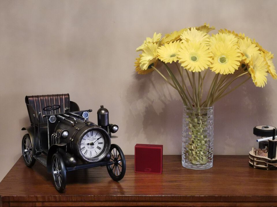 Antique Car Table Clock