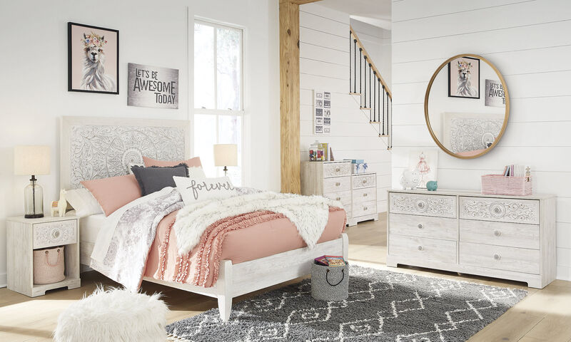 Paxberry Six Drawer Dresser