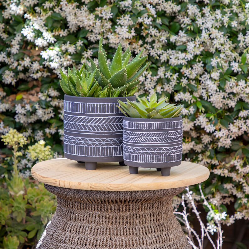 Tribal Look Footed Planter Blk