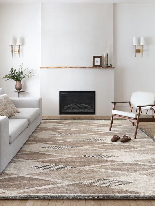 Evelina EVE04 Taupe/Bark 18" x 18" Sample Rug