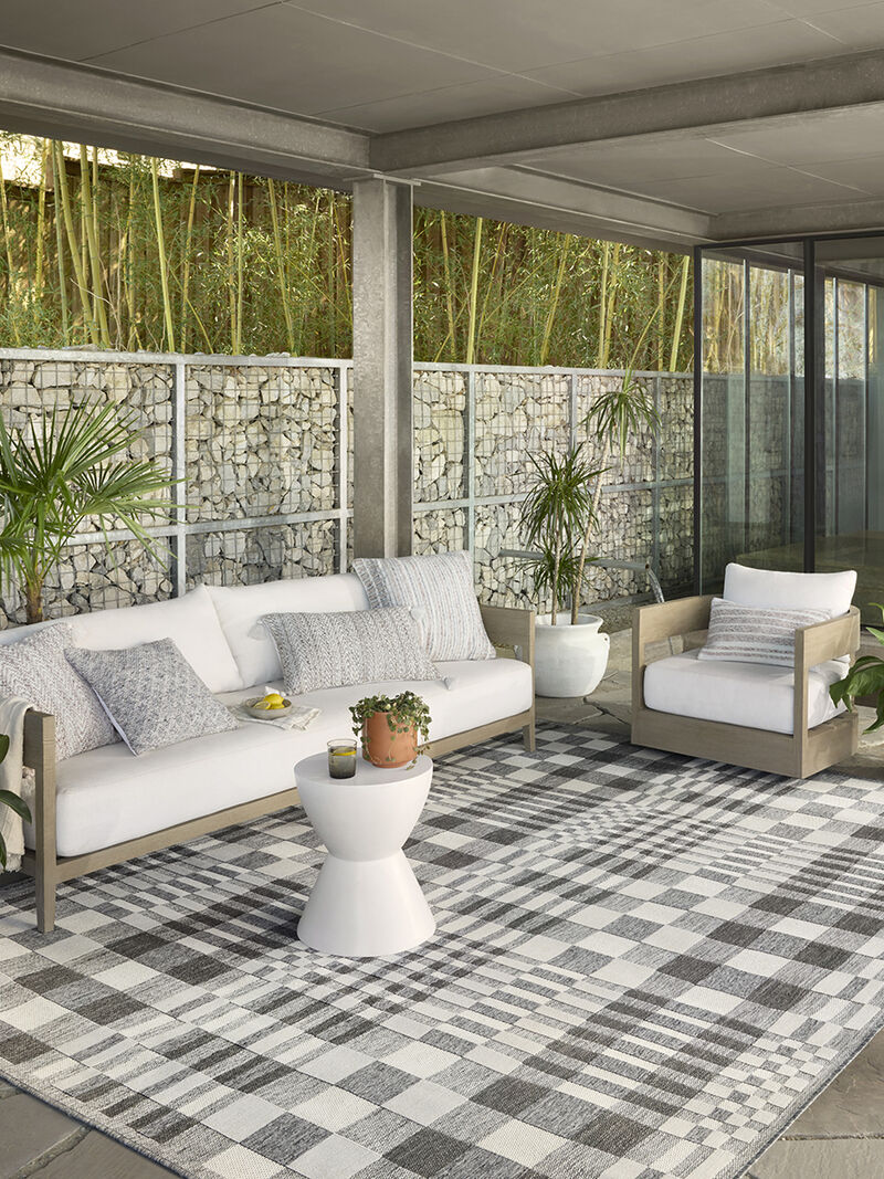 Rainier RAI04 Ivory/Pebble 3'11" x 5'11" Rug