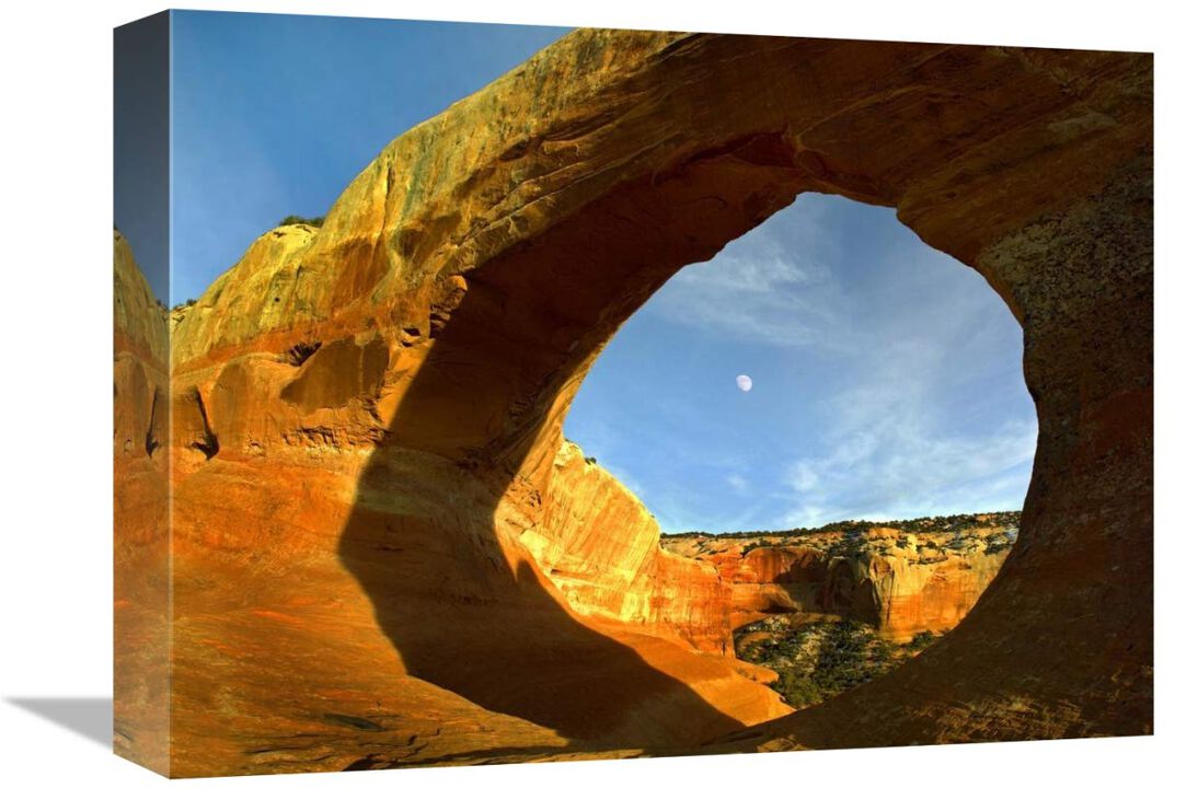 Wilson Arch with a span of 91 feet and height of 46 feet, made of entrada sandstone, Utah-Canvas Art-16x12