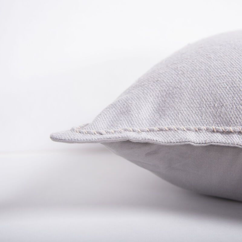 T22654 Pillow