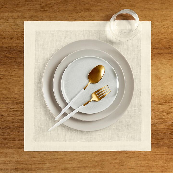 Solino Home 100% Pure Linen Square Placemats 14 x 14 Inch Set of 4 | Fete