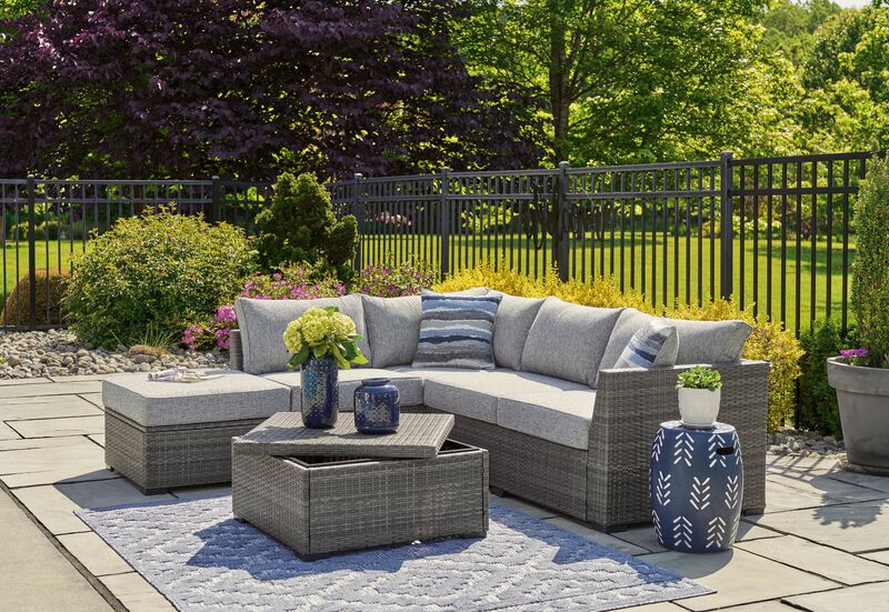 Petal Road Outdoor Set