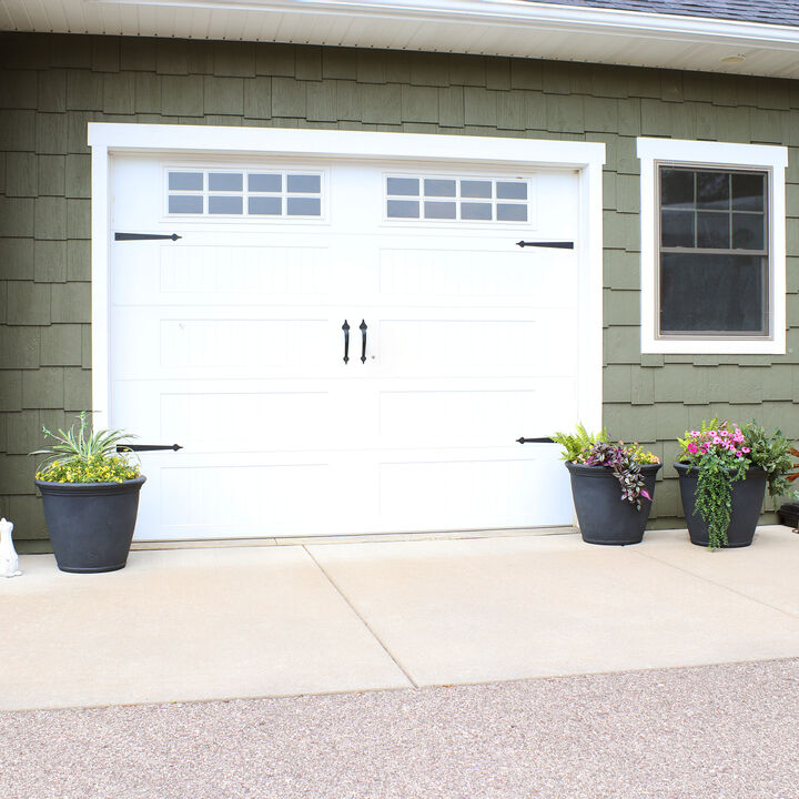 Sunnydaze 24 in Anjelica Unbreakable Polyresin Planter