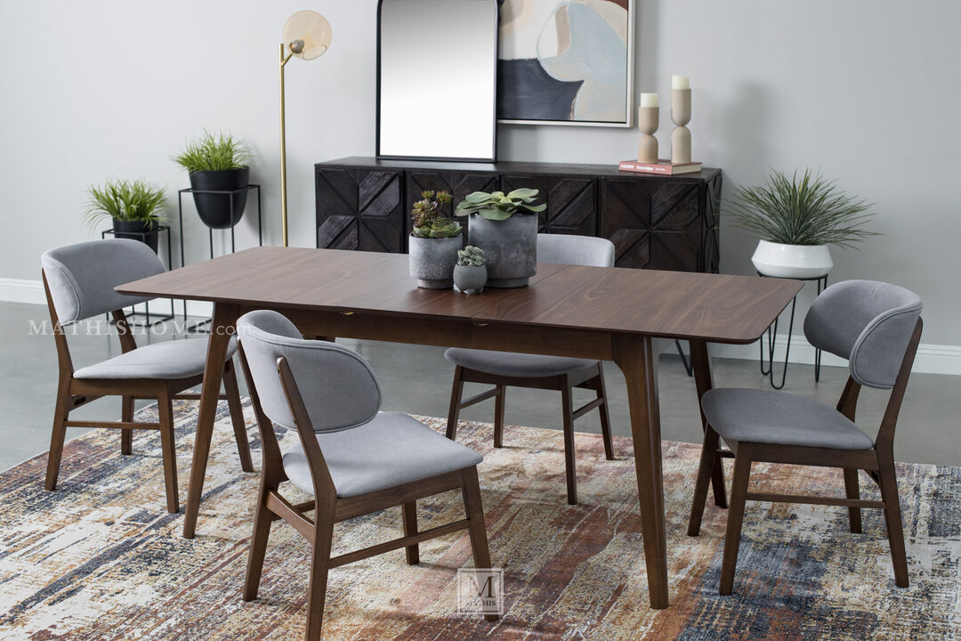 Dining set of 4 with upholstered chairs