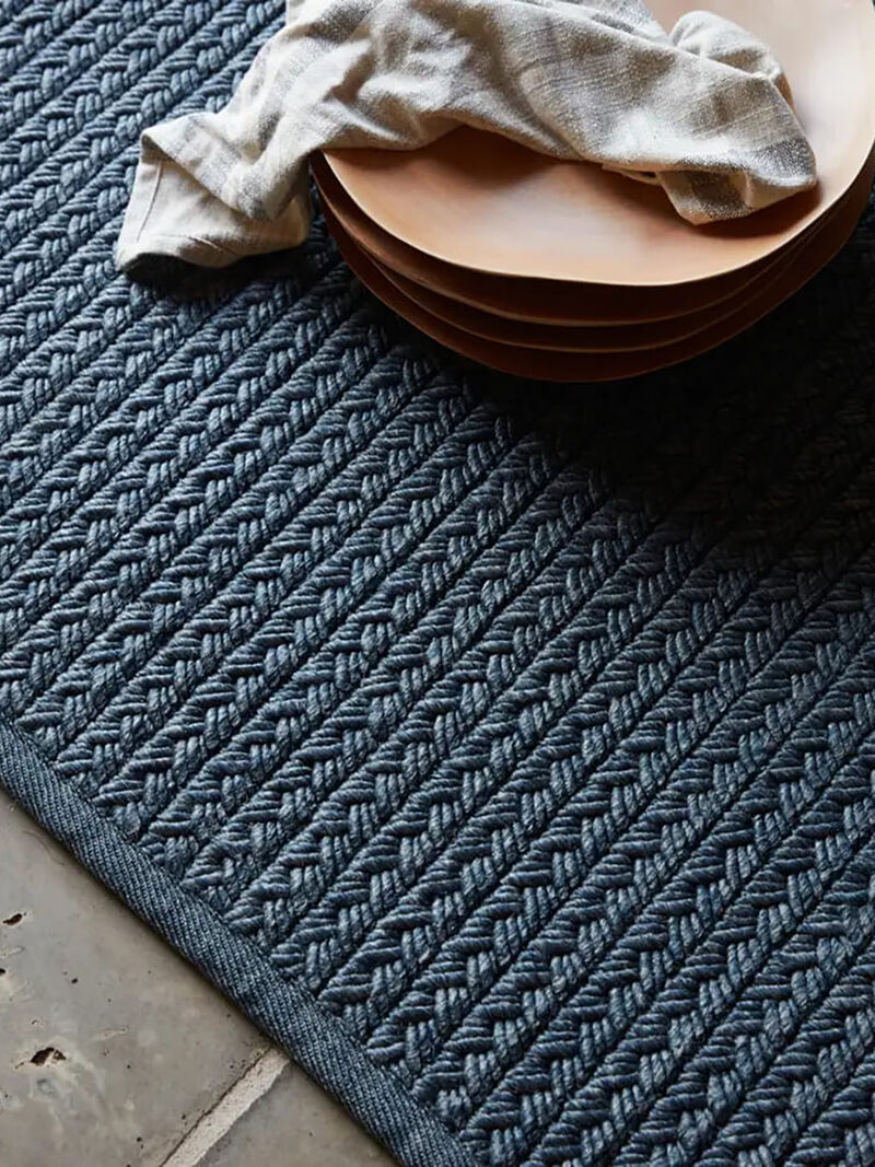 Nirvana Premium Iver Blue 8' X 10' Rug