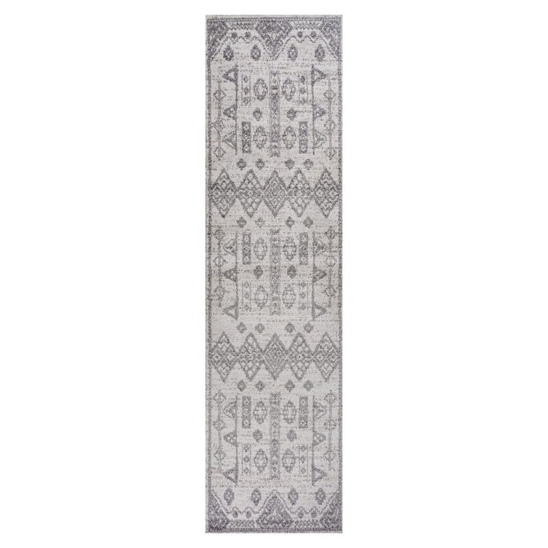 Idris Tribal Diamond Geometric Area Rug
