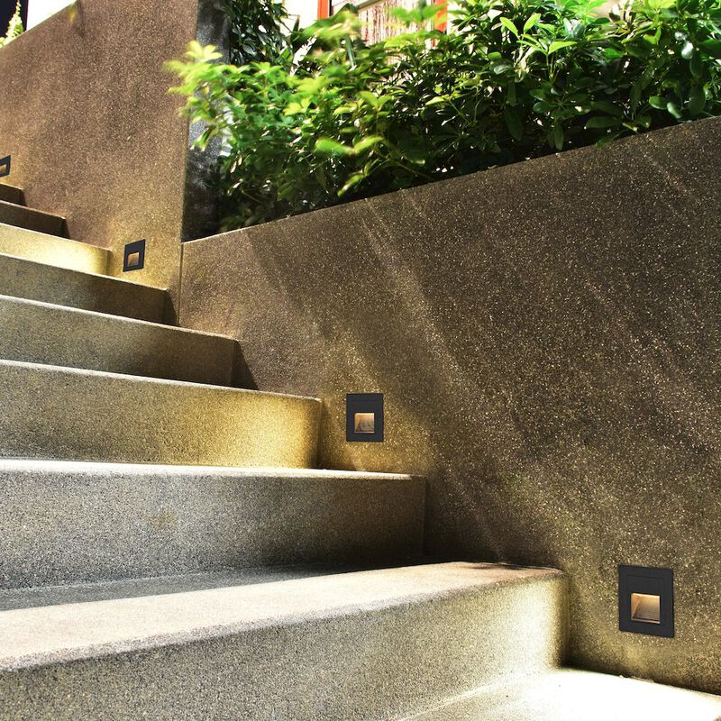 VONN Lighting Low-Voltage 1-Watt Integrated LED Outdoor Steps Light in Matte Black