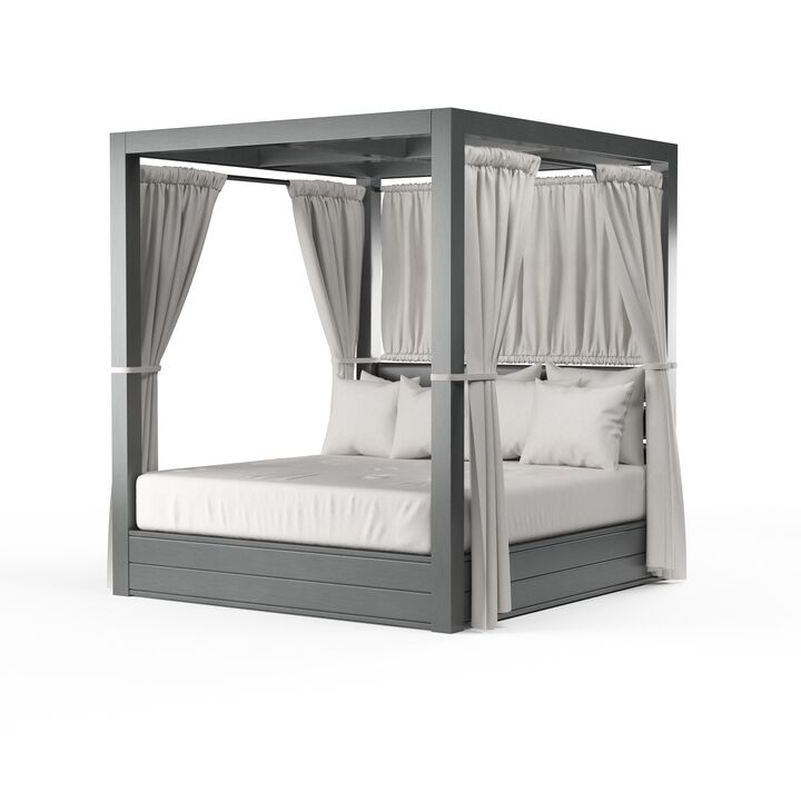 Redondo Resort King Day Bed in Cast Silver, No Welt