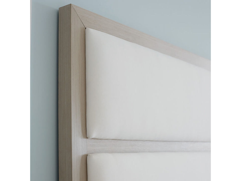 Axiom Queen Panel Bed