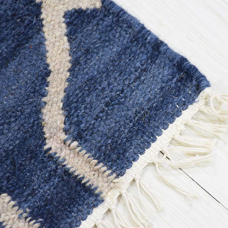RUGSOTIC CARPETS HAND WOVEN FLAT WEAVE KILIM WOOL ECO-FRIENDLY AREA RUGS  - 4'x6', Rectangle Shape, Blue White Color, Contemporary Modern Design, Low Pile Handmade Rugs for Living Room (D00129)