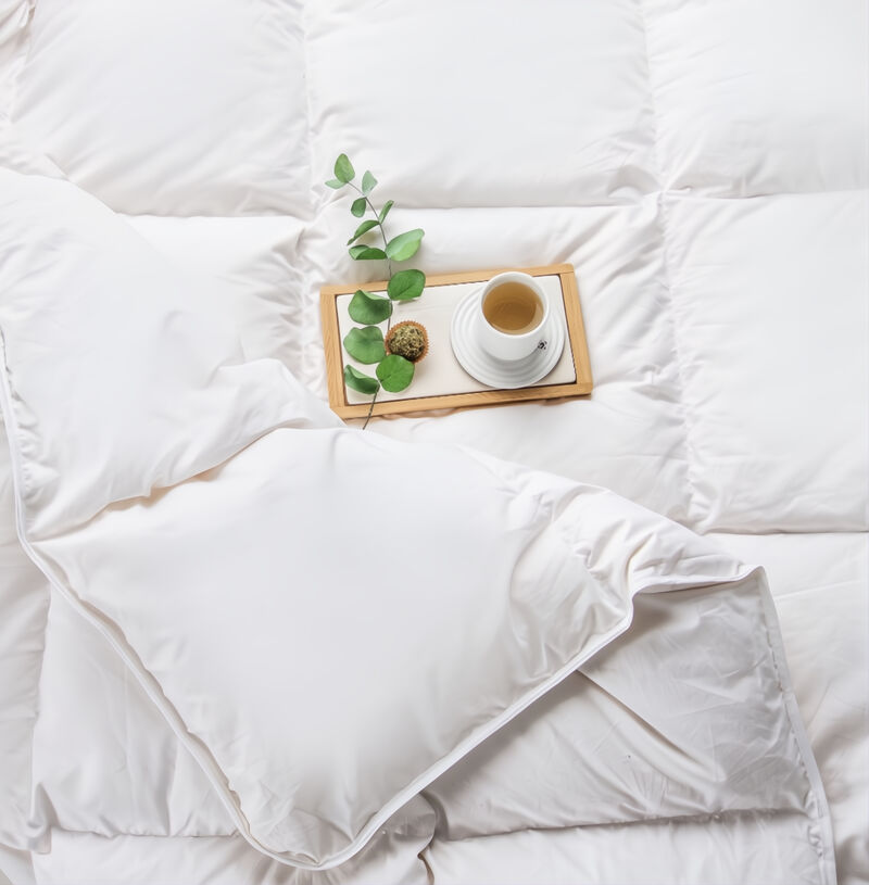 Woodek Luxury European Down and Feather UltraClean Lightweight Comforter, 100% Cotton, King size 90x96 Inches