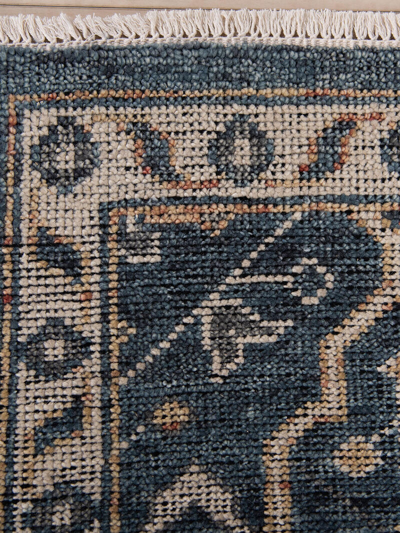 Centra CET724 Blue 8' x 10' Rug