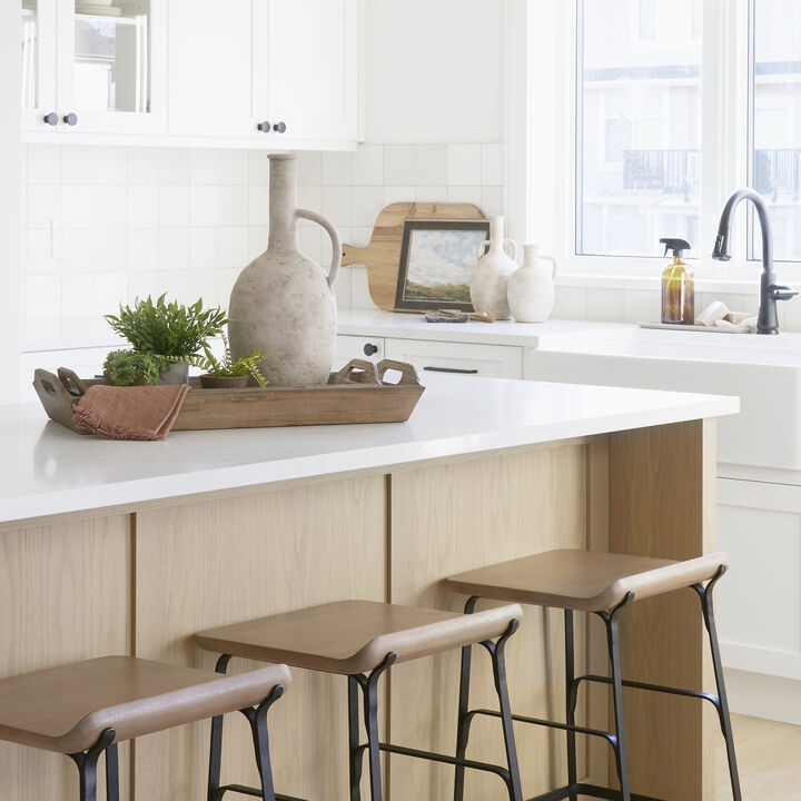 Zenni Medium Vase