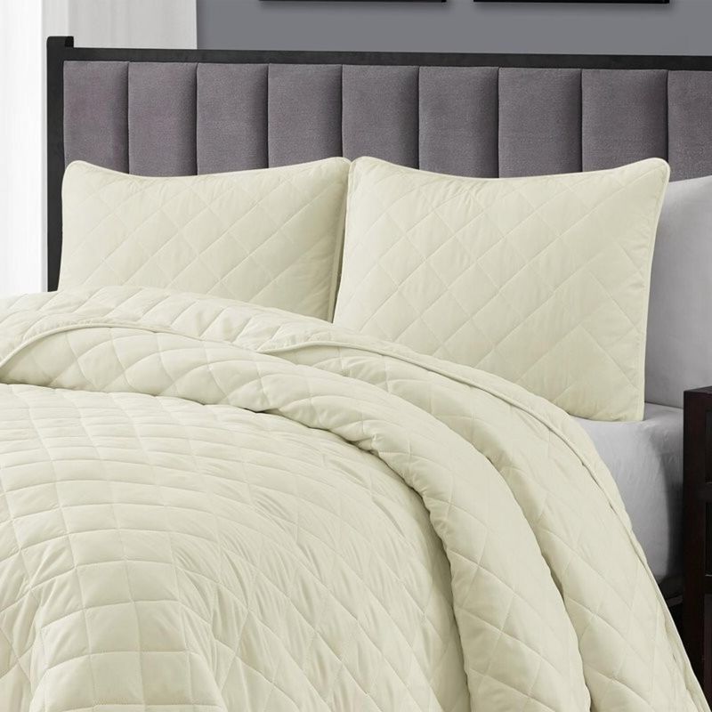 Hivvago King CAL King 3 Piece Ivory Polyester Microfiber Reversible Diamond Quilt Set