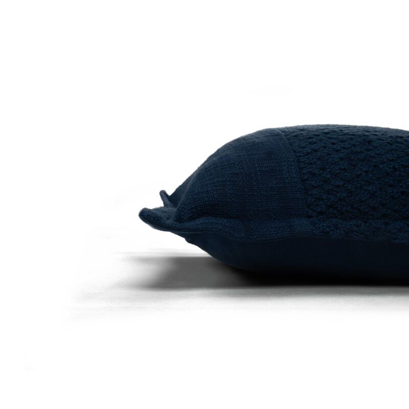 T22435 Pillow