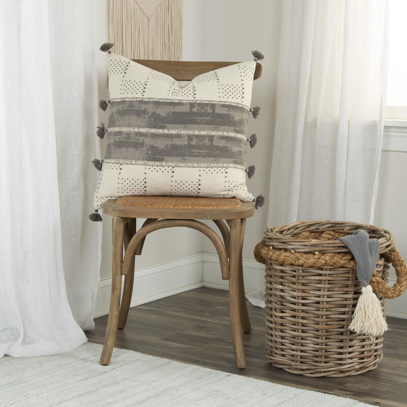 T16952 Pillow