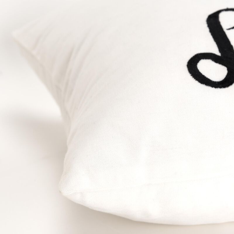 T19940 Pillow