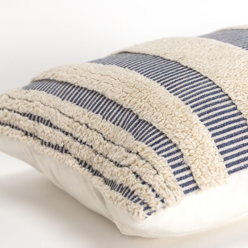 T19725 Pillow