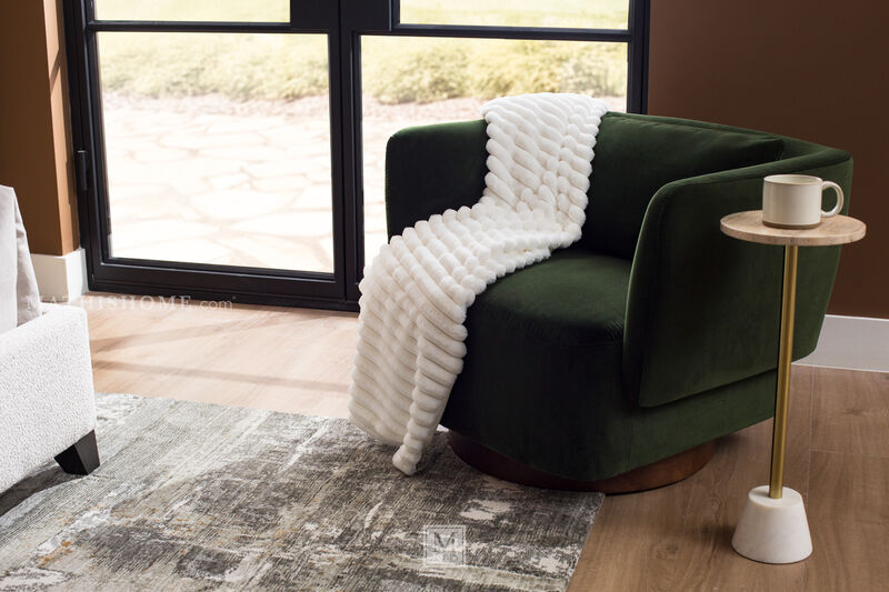Anatolia ANT745 8' x 10' Rug