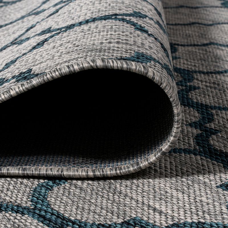 Arabesque Ogee Trellis Indoor/Outdoor Area Rug