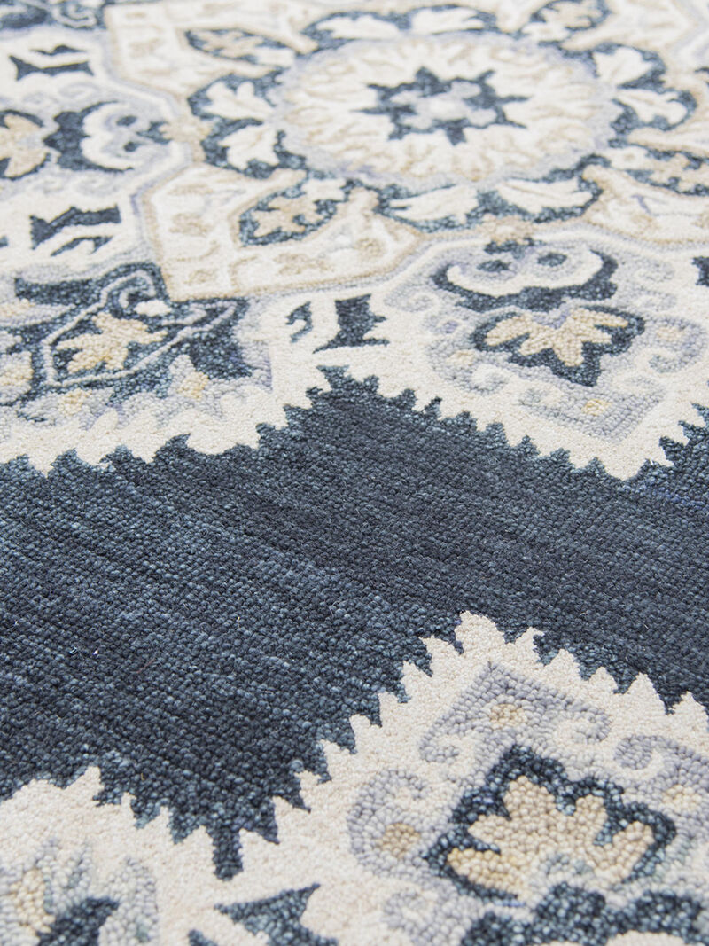 Resonant RS070B 5' x 8' Rug