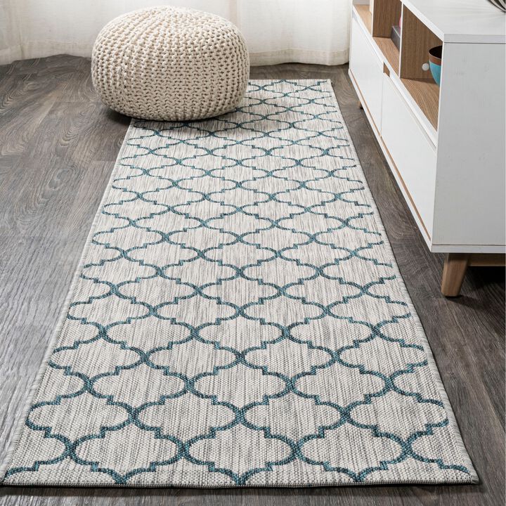 Arabesque Ogee Trellis Indoor/Outdoor Area Rug