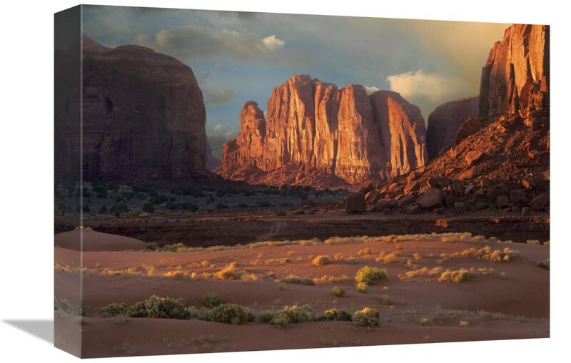 Camel Butte rising from the desert floor, Monument Valley, Arizona-Canvas Art-16x12
