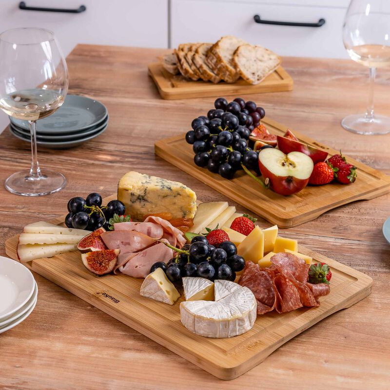 Wooden Cutting Boards for Kitchen with Juice Groove and Handles - Bamboo Chopping Boards Set of 3 - Wood Serving Trays