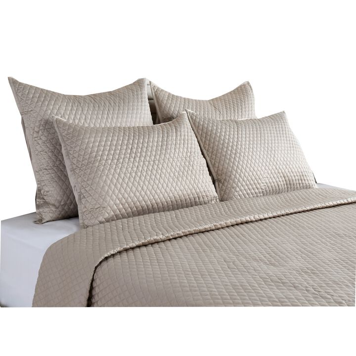 Kahn Hand Stitched Soft Sateen Quilt, Cotton Fill and Binding-Benzara