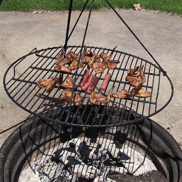 Sunnydaze 40 in Round Steel Fire Pit Cooking Grill with Heat Resistance