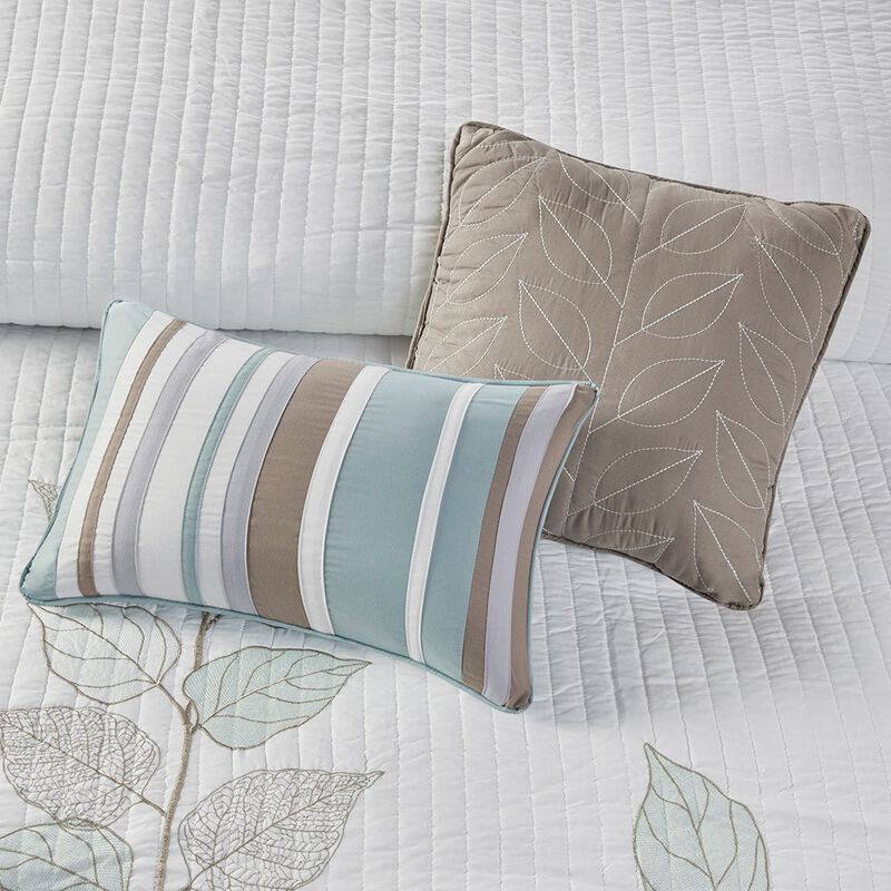 Gracie Mills Forest 6-Piece Embroidered Quilt Set with Throw Pillows