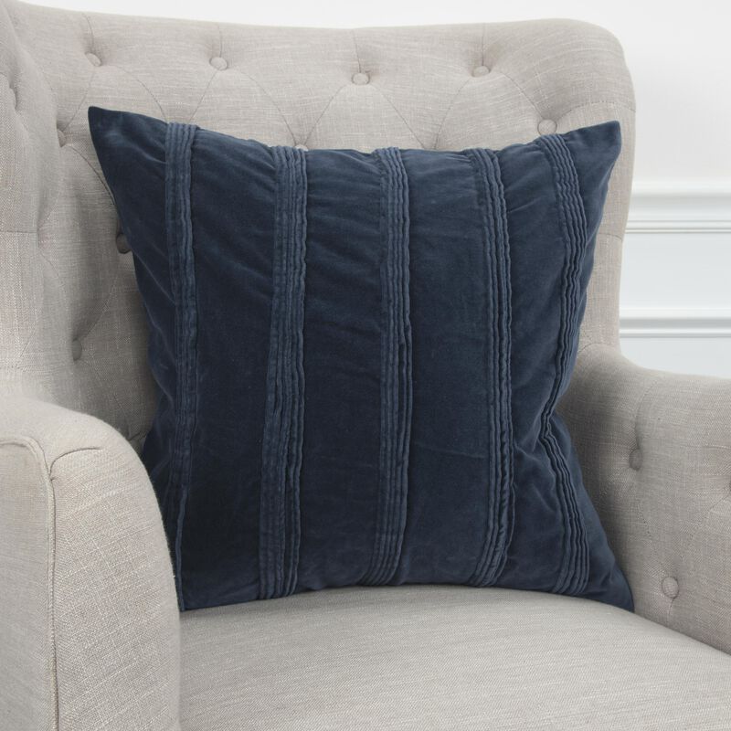 T10681 Pillow