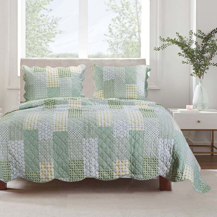 Reversible Fabric Queen Size Quilt Set with Geometric Pattern Motifs,Green - Benzara