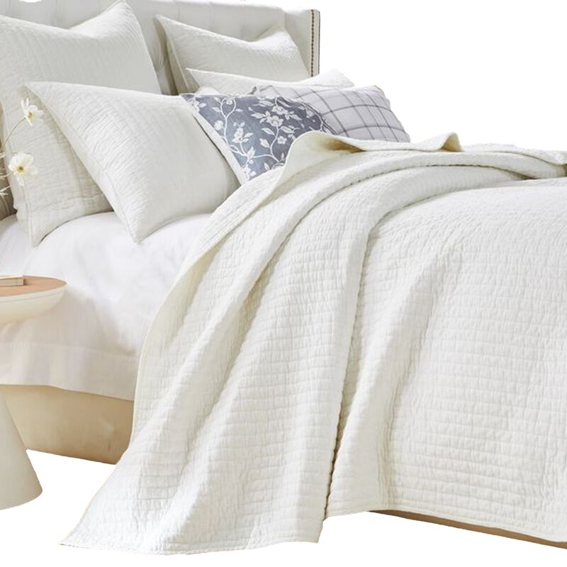 Xumi 3pc Cal King Quilt and Pillow Sham Set, Channel Style Antique White