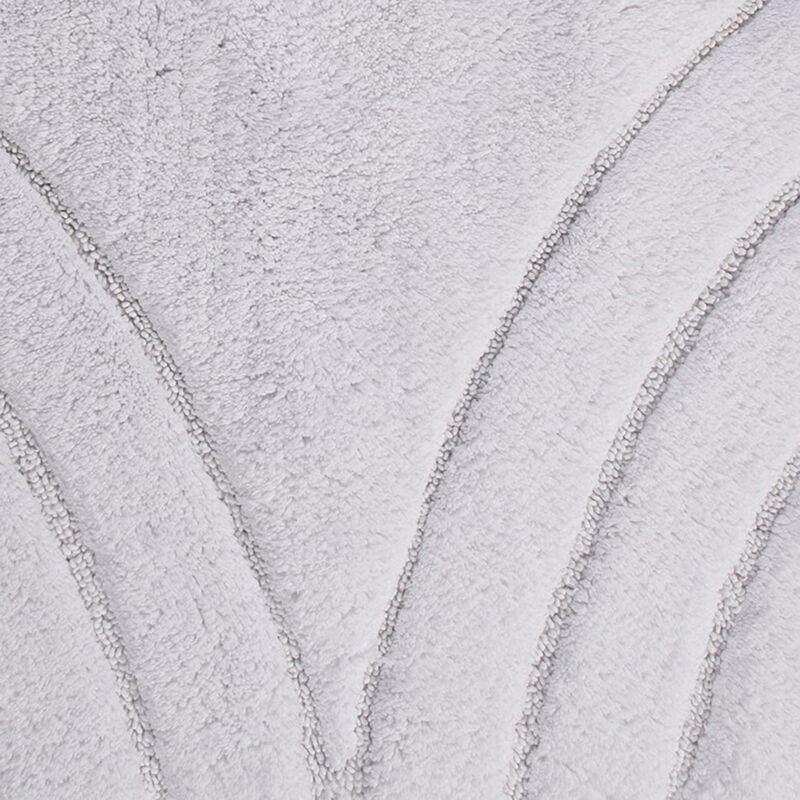 Knightsbridge Diamond 220 GSF Non Skid Back Bath Rug 24 x 40 - White