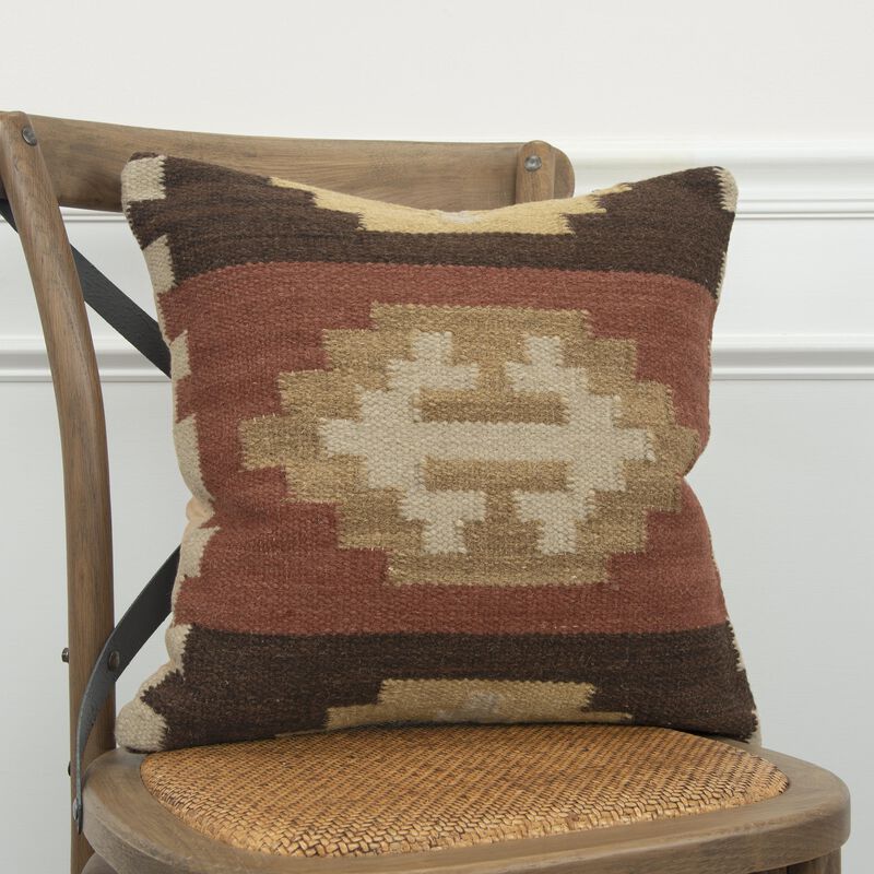 T05986 Pillow