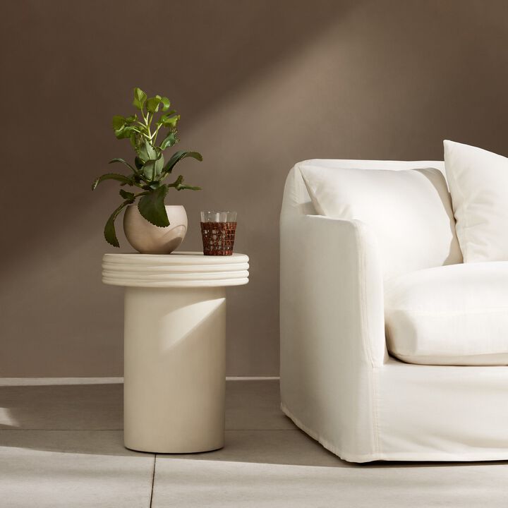 Grecia Outdoor 15" End Table