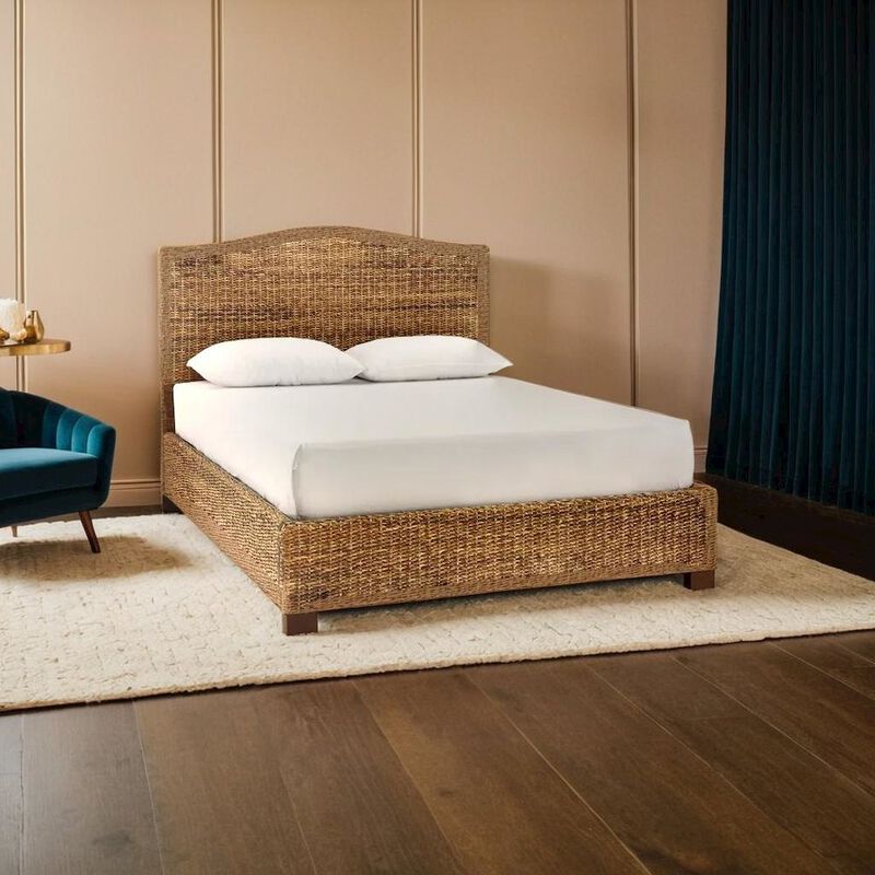 FurniFact Charming Queen Bed Frame with Arched Headboard and Natural Brown Finish
