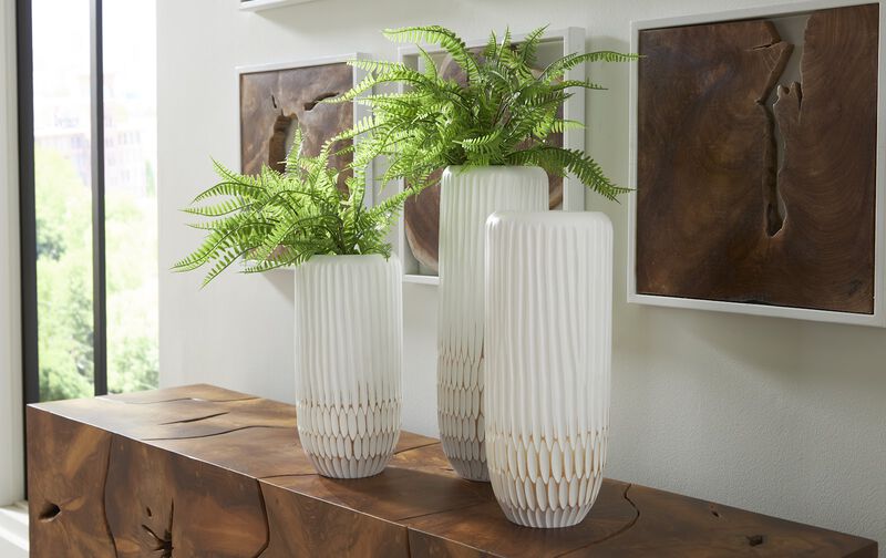 Lacuna Vase