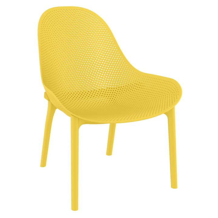 32.75" White Solid Patio Lounge Chair