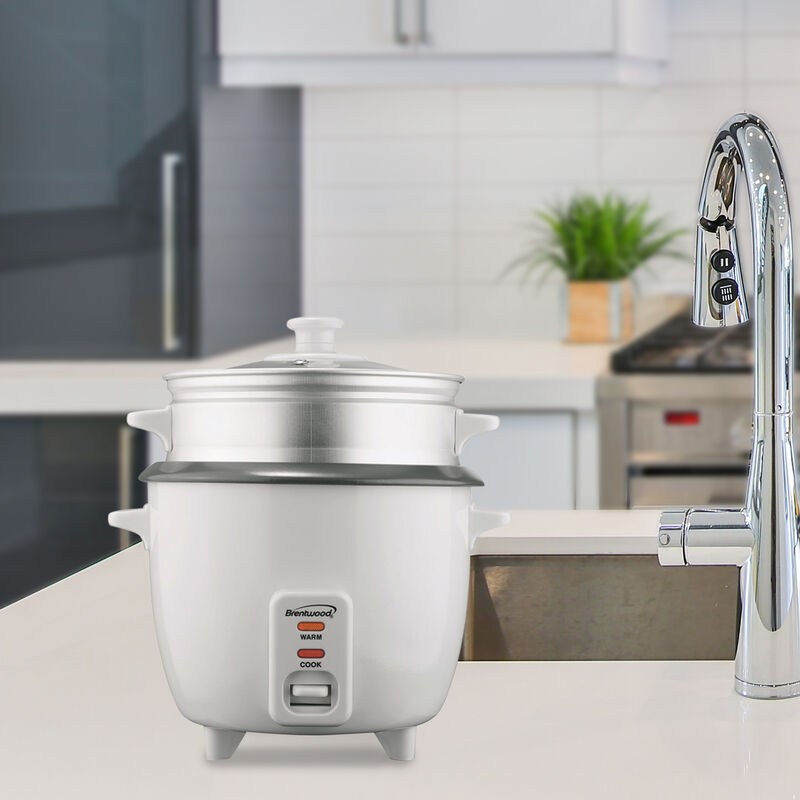 Brentwood 10 Cup Rice Cooker / Non-Stick with Steamer in White