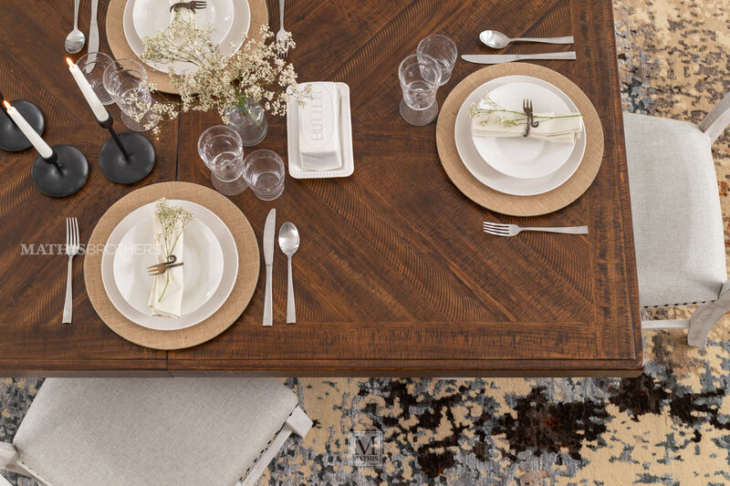 Valebeck Dining Table