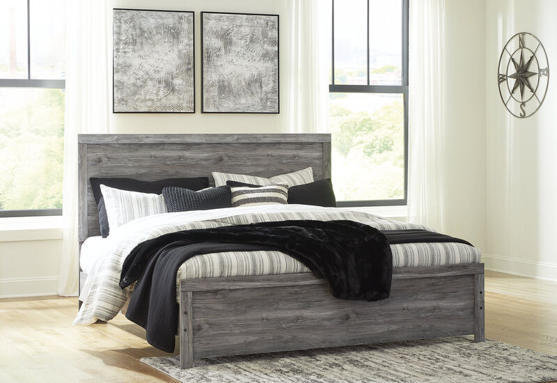 Bronyan King Panel Bed