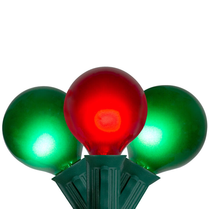 15-Count Red and Green G50 Globe Christmas Light Set  13.5 ft Green Wire